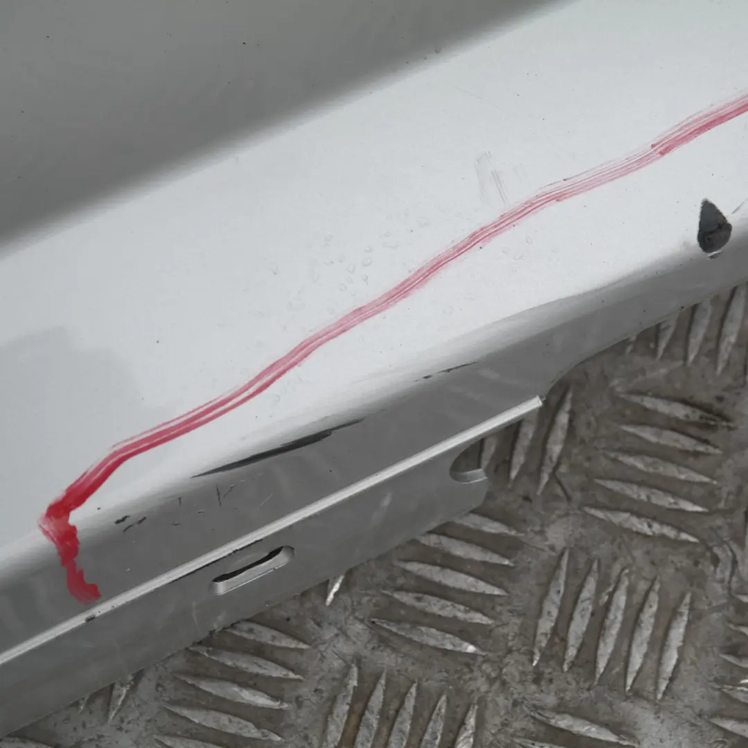 Nakładka na próg lewy titansilber 354 do BMW 1 E81 o numerze 51770036143 BMW 1 E81 Nakładka na próg lewy titansilber 354 - SKU 0036143-TS2 - Numer Części 51770036143