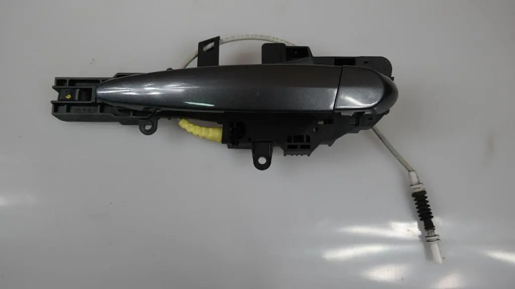 Grab Handle Left Front Rear N/S Sparkling Graphite to BMW 1 Series 1 E81 E82 E87 with Part number 0392545 BMW 1 Series 1 E81 E82 E87 Grab Handle Left Front Rear N/S Sparkling Graphite - SKU 0392545-SG3 - Part number 0392545