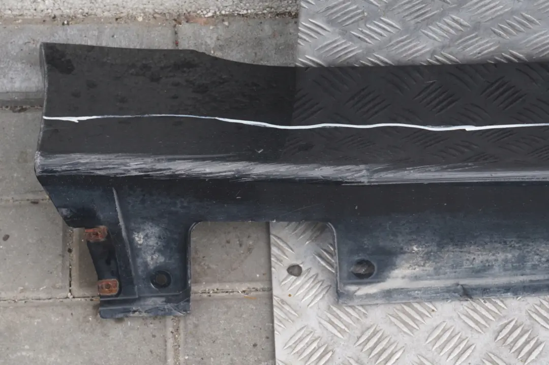 Door Sill Side Cover Skirt Right O/S Black Sapphire to BMW 5 Series 1 E60 E61 with Part number 150278 BMW 5 Series 1 E60 E61 Door Sill Side Cover Skirt Right O/S Black Sapphire - SKU 0150278-BS1 - Part number 150278