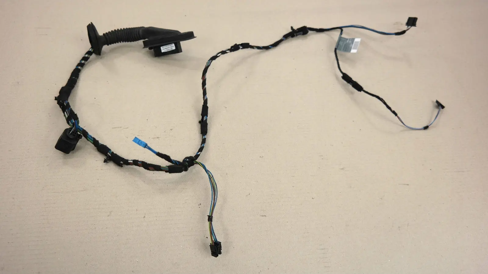 BMW 1 Series E87 LCI Front left door wiring loom harness N/S 6928656
