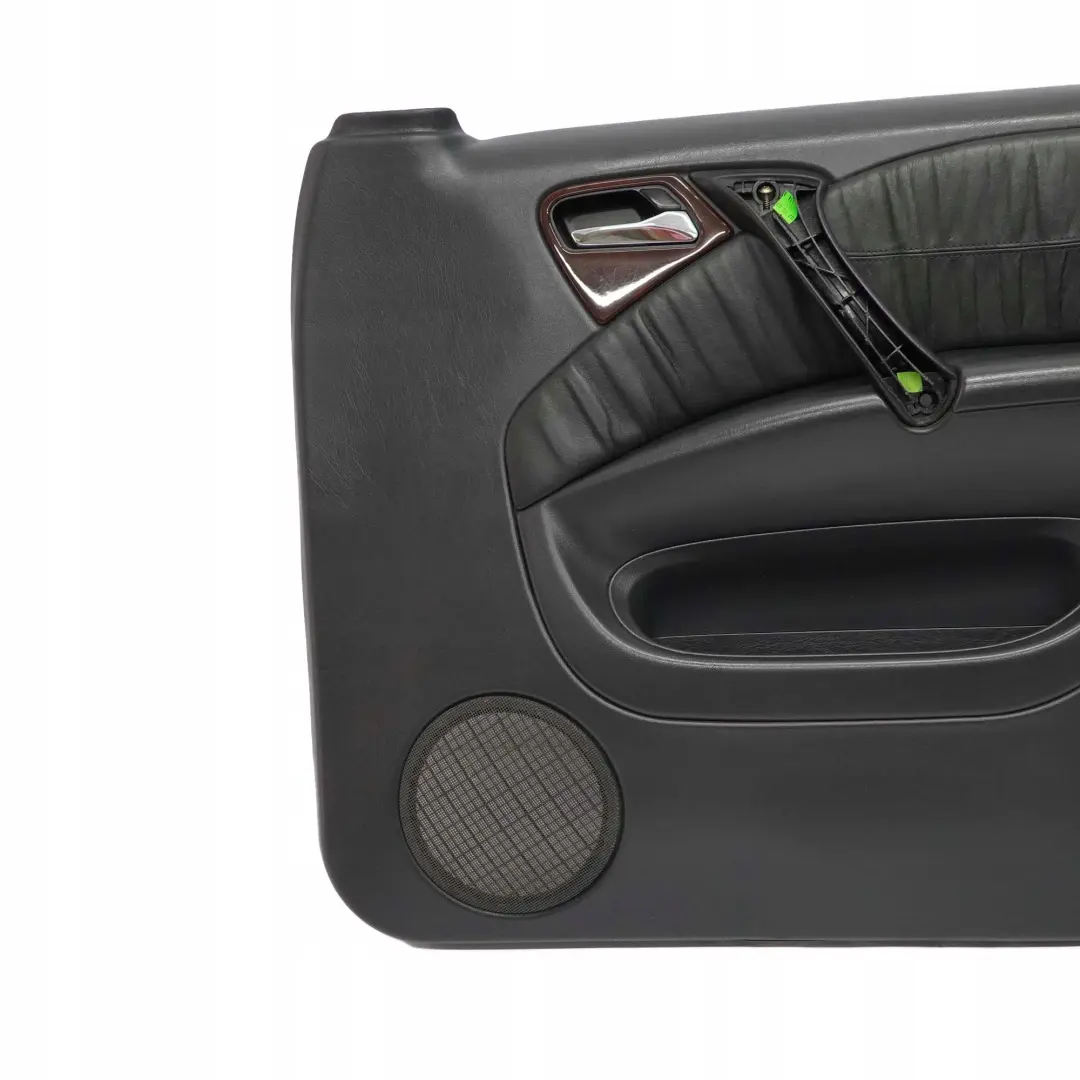 Mercedes-Benz M-Klasse ML W163 Türverkleidung Vorne Rechts Leder Schwarz für mit Teilenummer A1637203670 Mercedes-Benz M-Klasse ML W163 Türverkleidung Vorne Rechts Leder Schwarz - SKU A1637203670 - Teilenummer A1637203670