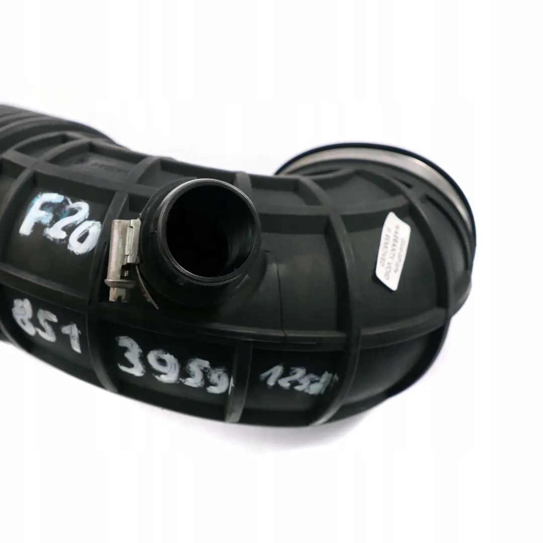 B47 125d 325d Rura dolot powietrza do BMW F20 F30 LCI o numerze 7605638 BMW F20 F30 LCI B47 125d 325d Rura dolot powietrza - SKU 8513959 - Numer Części 7605638