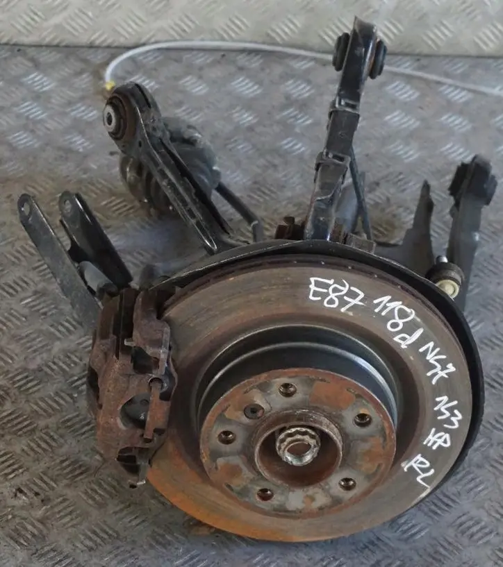 BMW 1 Reihe E87 LCI 118d N47 Abtriebswelle Schwenklager Hinten Links - SKU 6774809-19 - Teilenummer 6774809