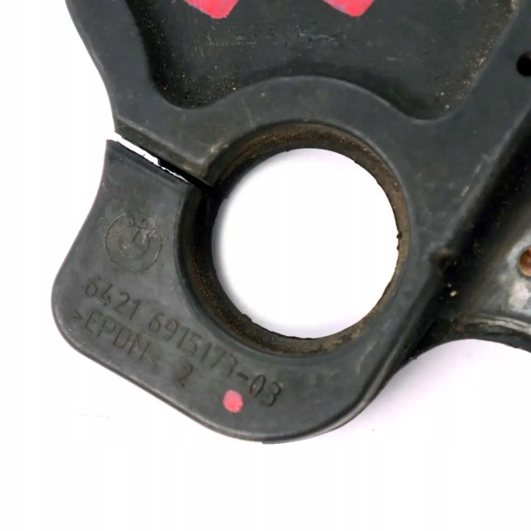 Tülle Heizung Klimaanlage Wasserpumpe Dichtung für BMW 5 er E60 E61 mit Teilenummer 6915173 BMW 5 er E60 E61 Tülle Heizung Klimaanlage Wasserpumpe Dichtung - SKU 6915173 - Teilenummer 6915173