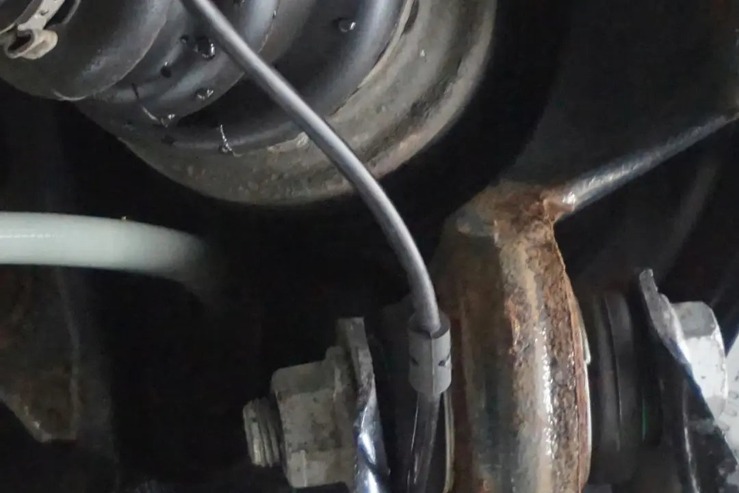 BMW 1 Reihe F21 116d N47N Schwenklager Radträger Bremssattel Hinten Rechts - SKU 6792516-8 - Teilenummer 6792516
