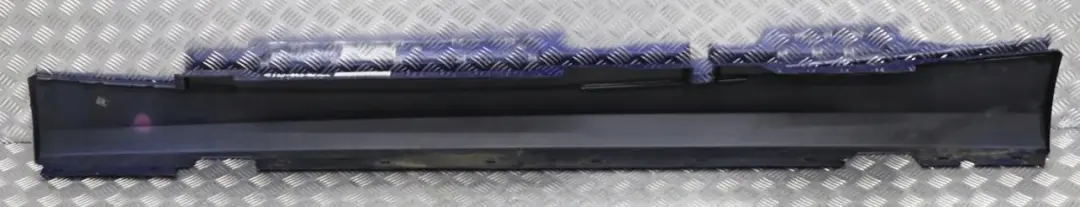 Sill Strip Faldon Lateral Derecho Montegoblau Montego Blau - A51 para BMW E87 LCI con número de pieza 0036144 BMW E87 LCI Sill Strip Faldon Lateral Derecho Montegoblau Montego Blau - A51 - SKU 0036144-MTB - Número de pieza 0036144