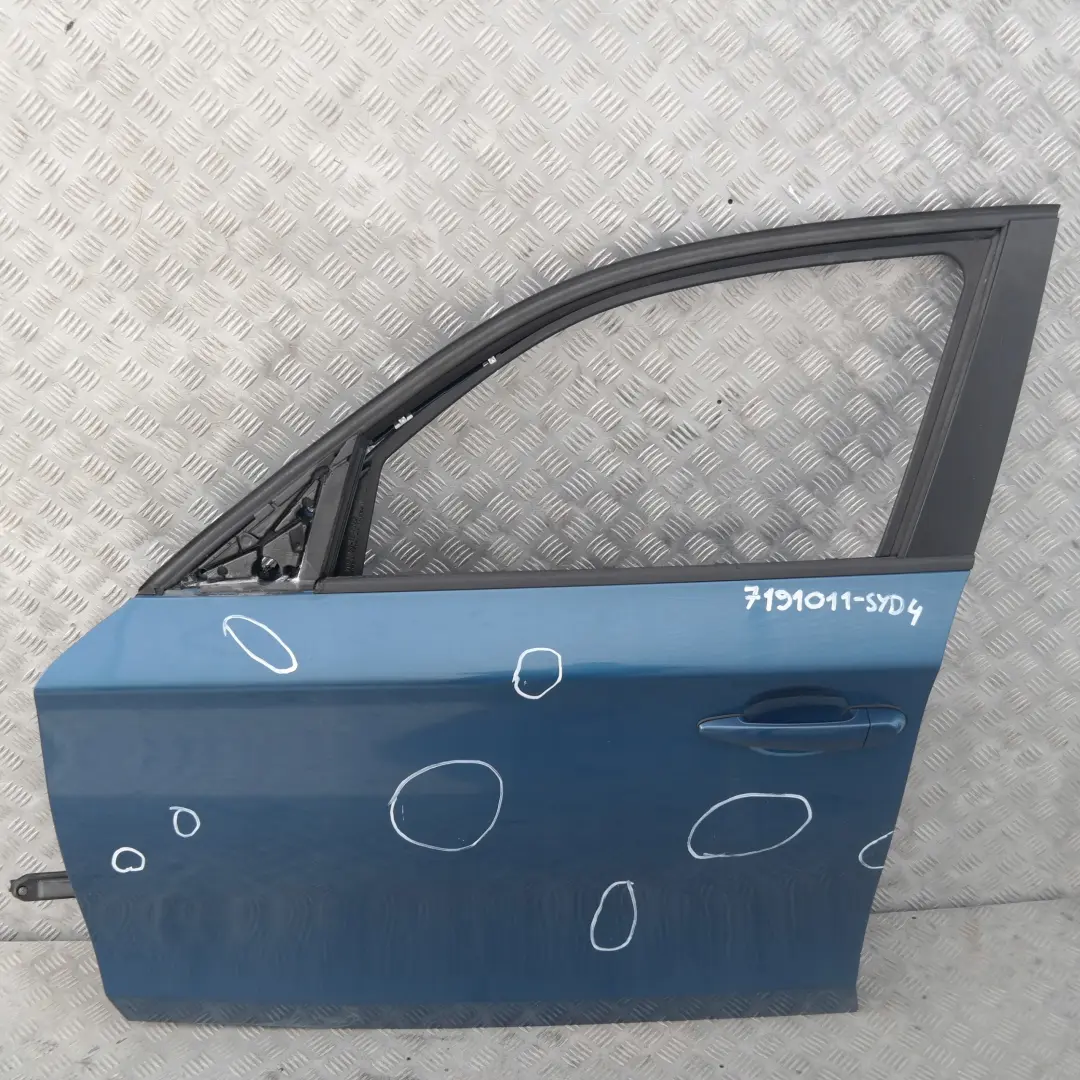 Lato Conducente Porta Anteriore Sinistra Blu Sydney Blu per BMW E87 LCI con numero di parte 7191011 BMW E87 LCI Lato Conducente Porta Anteriore Sinistra Blu Sydney Blu - SKU 7191011-SYD4 - Numero di parte 7191011