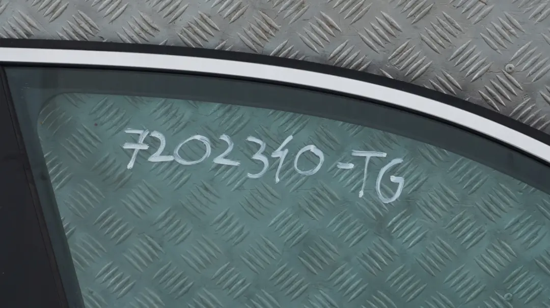  Genuine BMW 5 SERIES E60 E61 Door Front Right O/S Tiefgruen Deep Green - A43 - SKU 7202340-TG - Part number 7202340