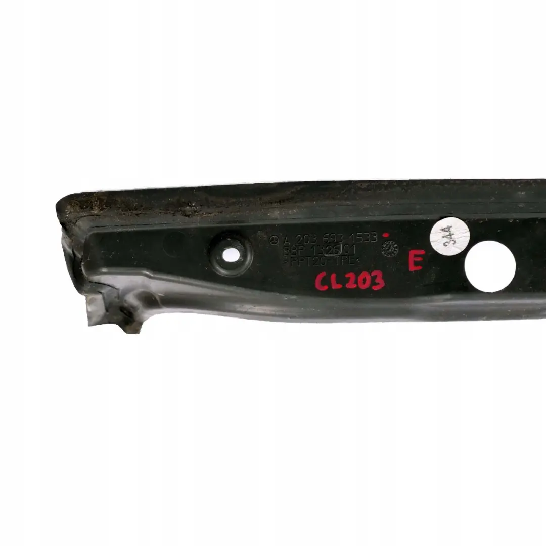 Mercedes-Benz W203 SportCoupe Tailgate Boot Rear Left Cover Trim para con número de pieza A2036931533 Mercedes-Benz W203 SportCoupe Tailgate Boot Rear Left Cover Trim - SKU A2036931533 - Número de pieza A2036931533