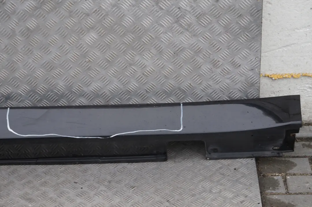 BMW E60N E61N LCI Listello Portiera Apertura Gonna Destra Black Sapphire 475 - SKU 0422465-BS1 - Numero di parte 0422465