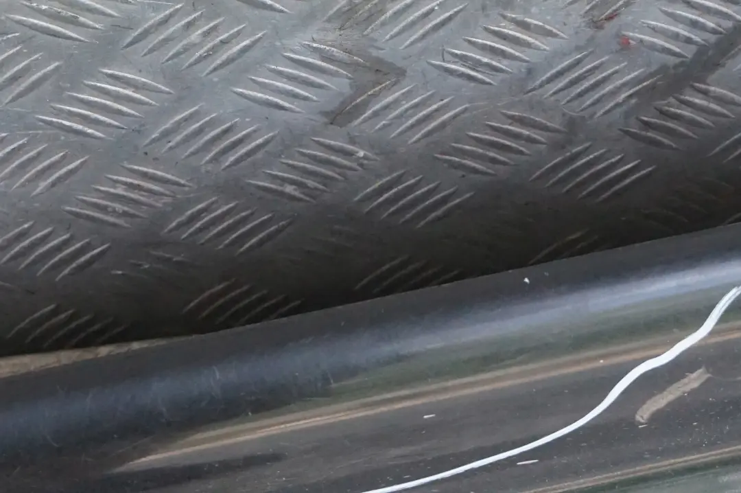 BMW X3 er E83 Verkleidung Trittbrett vorne rechts Black Sapphire Schwarz - 475 - SKU 3401810-BS - Teilenummer 3401810