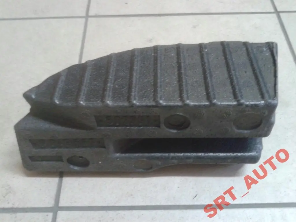 Crash Pad Droite Panneau Portieres pour BMW 7 E65 E66 E67 à propos du numéro de pièce 8243568 BMW 7 E65 E66 E67 Crash Pad Droite Panneau Portieres - SKU 8243568 - Numéro de pièce 8243568