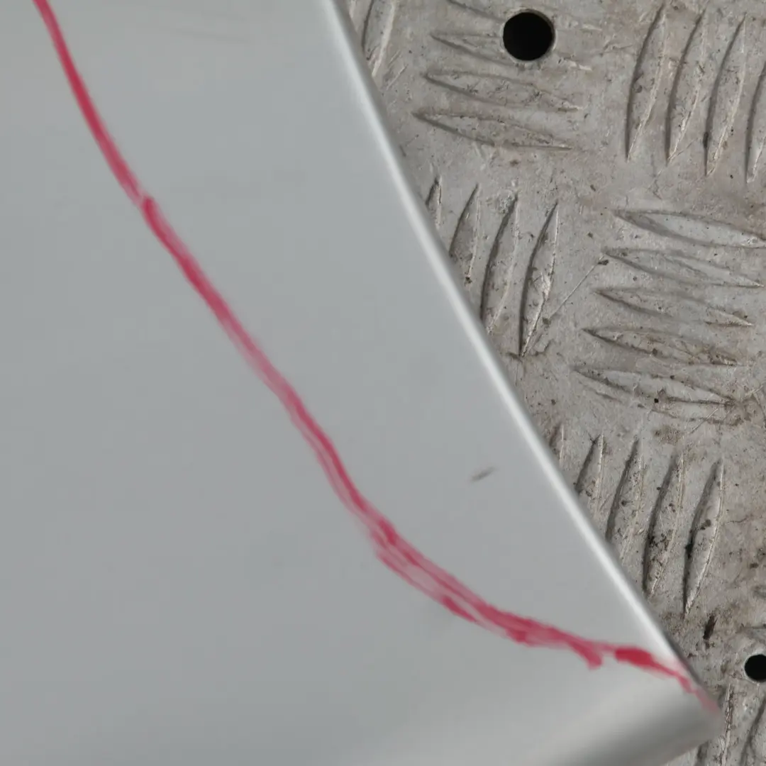 Nakładka próg lewy titansilber 354 do BMW E87 o numerze 32949 BMW E87 Nakładka próg lewy titansilber 354 - SKU 0032949-TS14 - Numer Części 32949