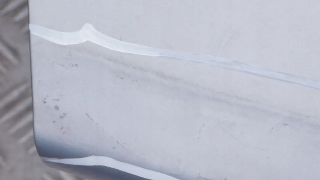 Klapa tylna bagażnika silbergrau A08 do BMW E46 o numerze 7117996 BMW E46 Klapa tylna bagażnika silbergrau A08 - SKU 7117996-SBG - Numer Części 7117996