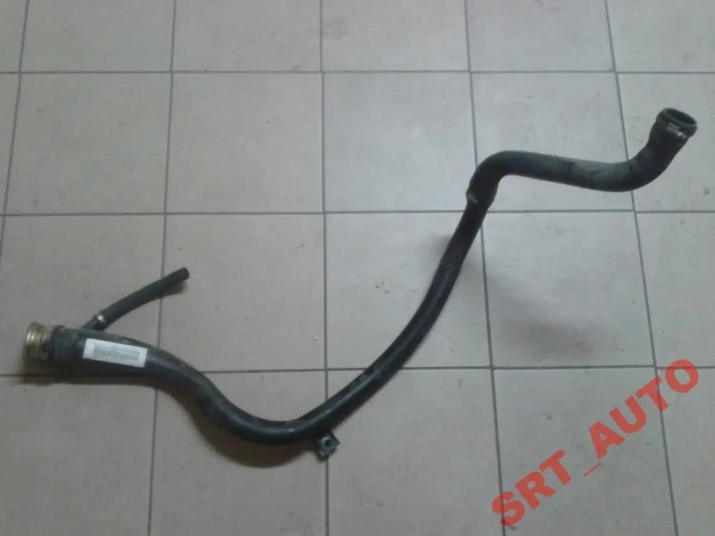 BMW 7 Series E65 E66 E67 Plastic Filler Pipe Fuel Hose 6752847