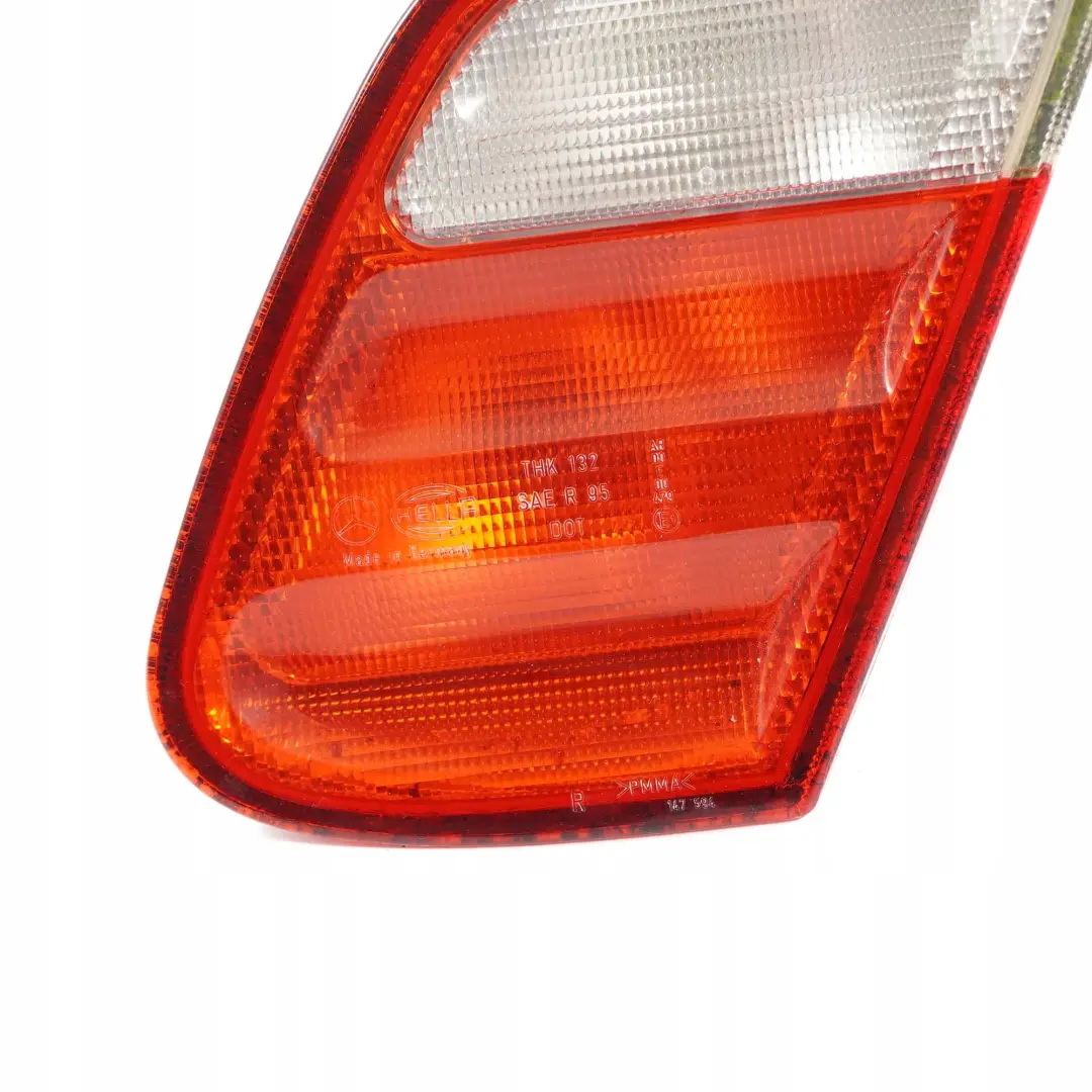 Mercedes-benz CLK W208 C208 Hayon Arriere Droite Page Lampe pour à propos du numéro de pièce A2088200864 Mercedes-benz CLK W208 C208 Hayon Arriere Droite Page Lampe - SKU A2088200864 - Numéro de pièce A2088200864