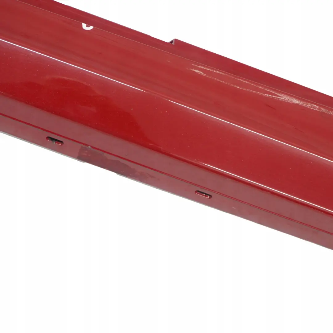 Bas de Porte Couverture Seuil A Gauche Rouge Carmin Rouge - A61 pour BMW E87 LCI à propos du numéro de pièce 0036145 BMW E87 LCI Bas de Porte Couverture Seuil A Gauche Rouge Carmin Rouge - A61 - SKU 0036145-KAR5 - Numéro de pièce 0036145