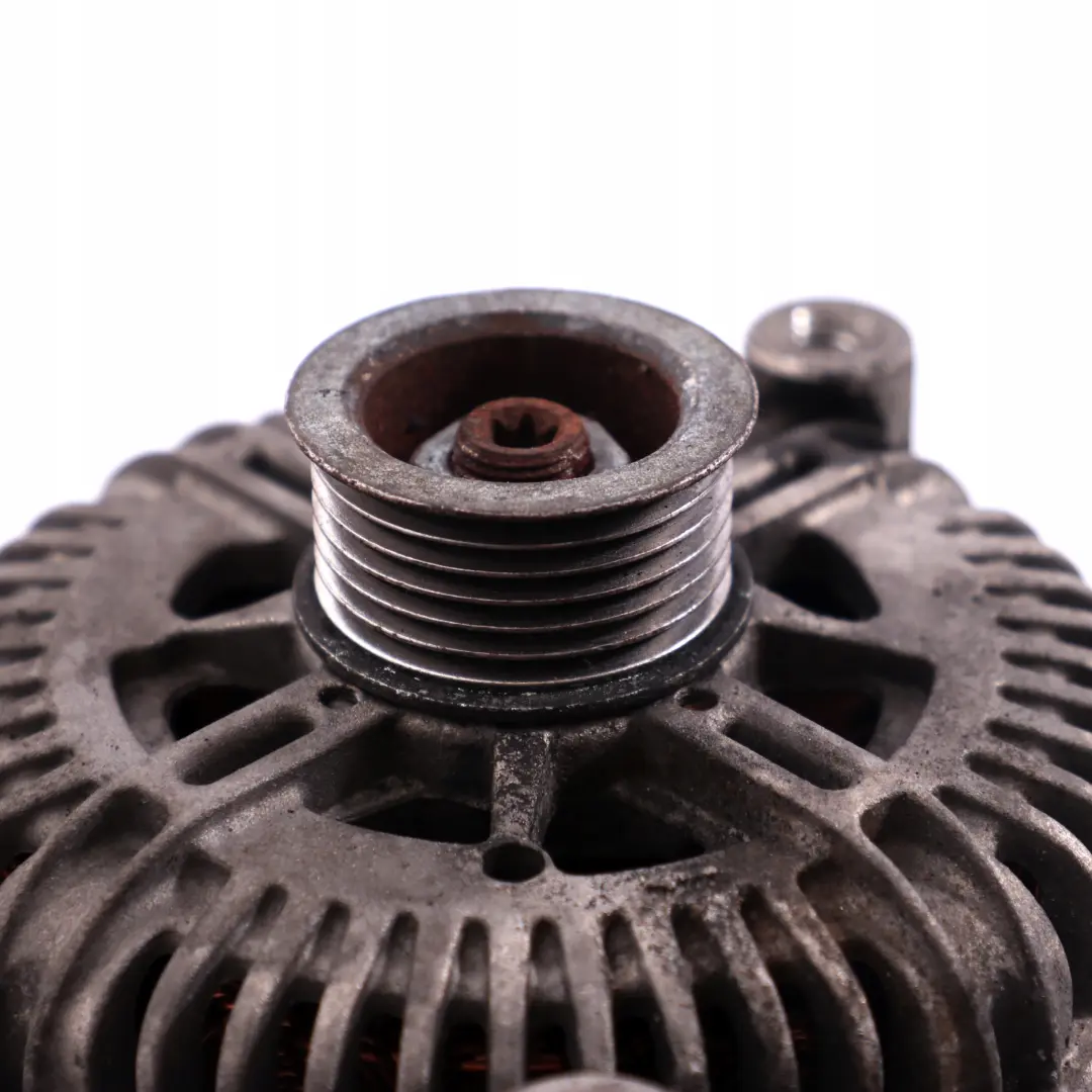 N62N Benzina Alternatore Generatore 180A per BMW E60 E61 E65 con numero di parte 7542934 BMW E60 E61 E65 N62N Benzina Alternatore Generatore 180A - SKU 7542934 - Numero di parte 7542934