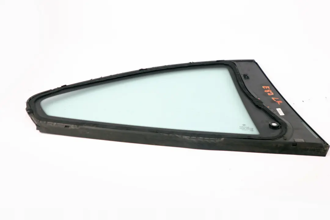 Vetro laterale AS2 posteriore sinistro per BMW E82 con numero di parte 2996095 BMW E82 Vetro laterale AS2 posteriore sinistro - SKU 2996095 - Numero di parte 2996095