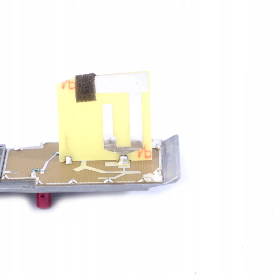 Antenne de Toit Radio Telephone 3436734 pour BMW X3 E83 à propos du numéro de pièce 6935688 BMW X3 E83 Antenne de Toit Radio Telephone 3436734 - SKU 3454167 - Numéro de pièce 6935688