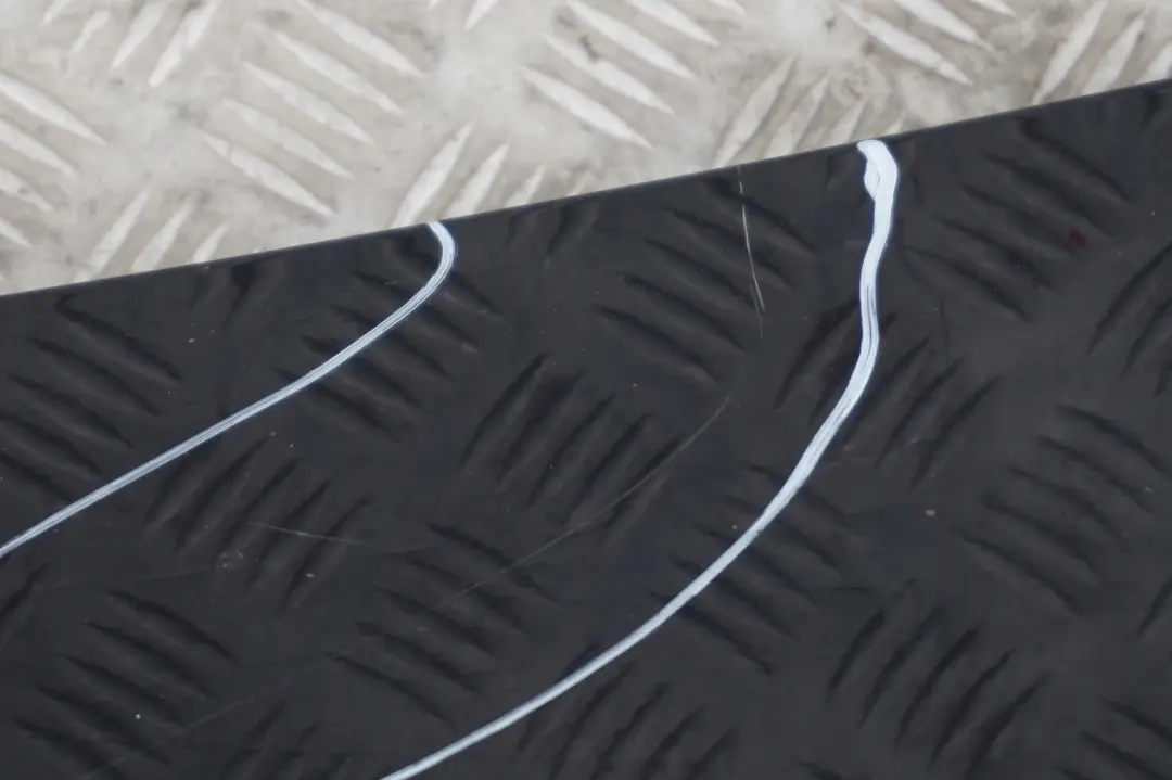 Klapa tylna tył bagażnika carbonschwarz do BMW E90 o numerze 7151491 BMW E90 Klapa tylna tył bagażnika carbonschwarz - SKU 7151491-CAR - Numer Części 7151491