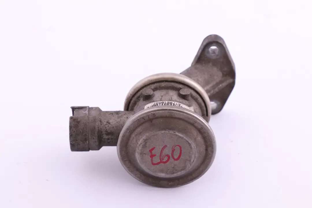 N62 EGR Air Pump Valve to BMW 5 6 7 Series E60 E63 E65 Petrol with Part number 7553101 BMW 5 6 7 Series E60 E63 E65 Petrol N62 EGR Air Pump Valve - SKU 7553101 - Part number 7553101