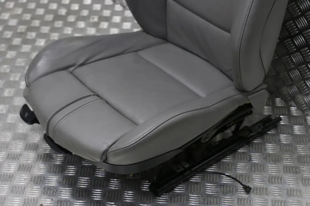 Front Left N/S Sports Leather Seat Ambiente Grey to BMW X3 Series E83 with Part number 3412155 BMW X3 Series E83 Front Left N/S Sports Leather Seat Ambiente Grey - SKU 3412155 - Part number 3412155