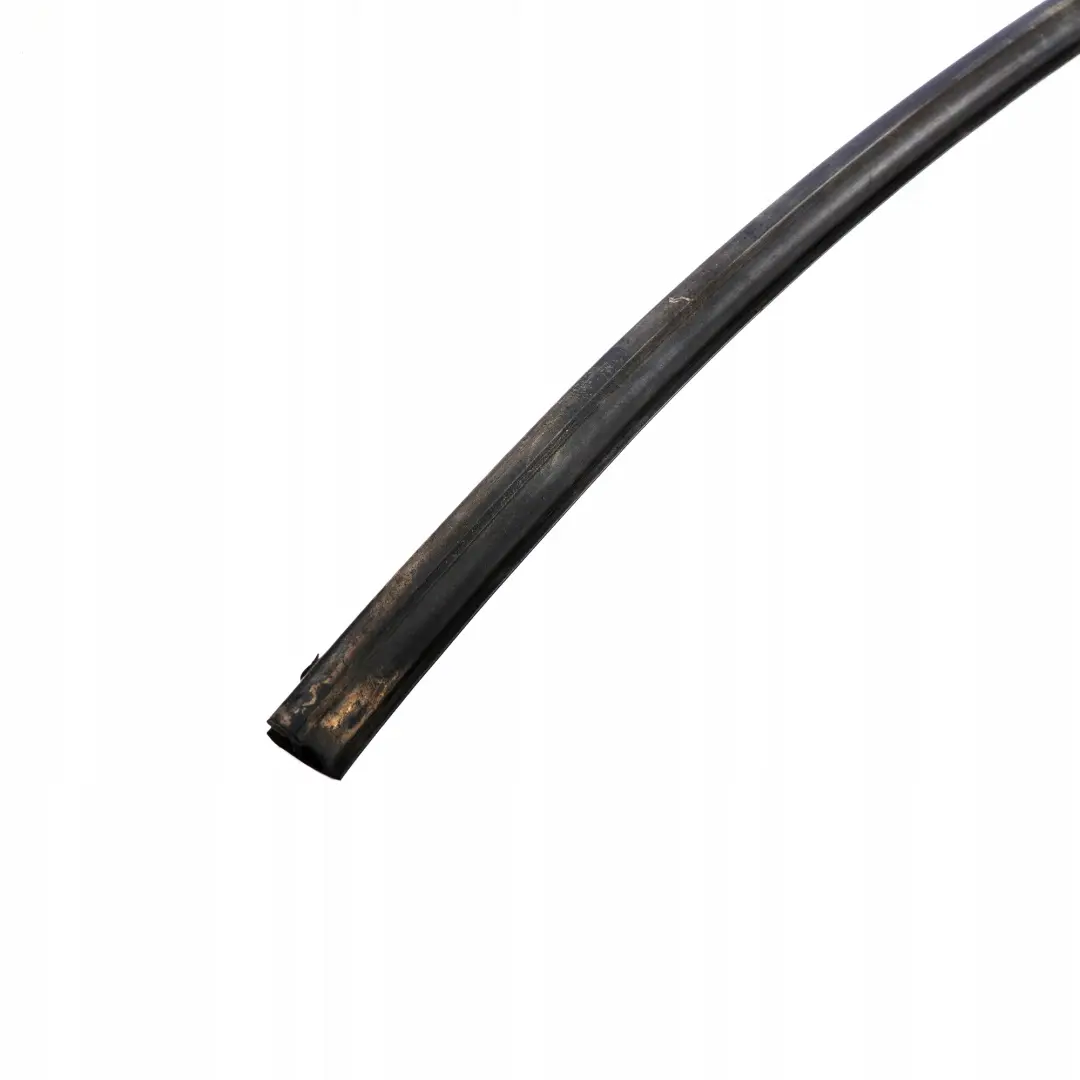 Mercedes Benz Classe C W204 Copertura Parabrezza Sopra Guarnizione - SKU A2046710620 - Numero di parte A2046710620