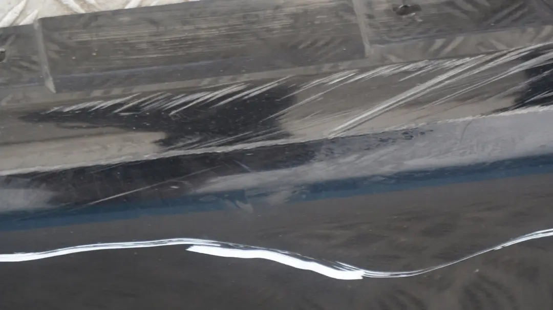 Bas de Porte Peint A Droite Noir Sapphire Met 478 pour BMW E92 E93 à propos du numéro de pièce 0034058 BMW E92 E93 Bas de Porte Peint A Droite Noir Sapphire Met 478 - SKU 0034058-BS - Numéro de pièce 0034058