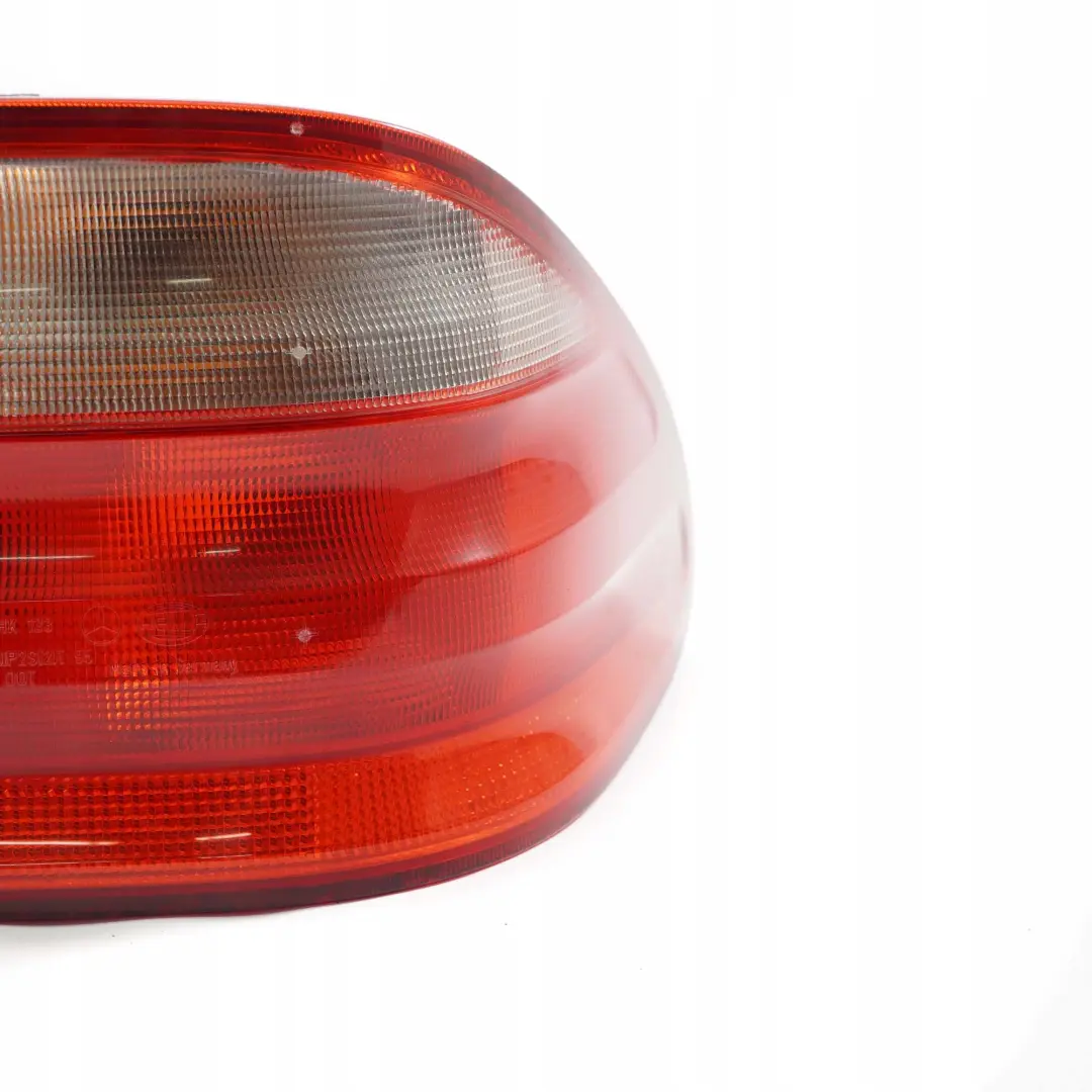 Mercedes-benz CLK W208 C208 Feu Arriere Droite Page Lampe pour à propos du numéro de pièce A2088200264 Mercedes-benz CLK W208 C208 Feu Arriere Droite Page Lampe - SKU A2088200264 - Numéro de pièce A2088200264