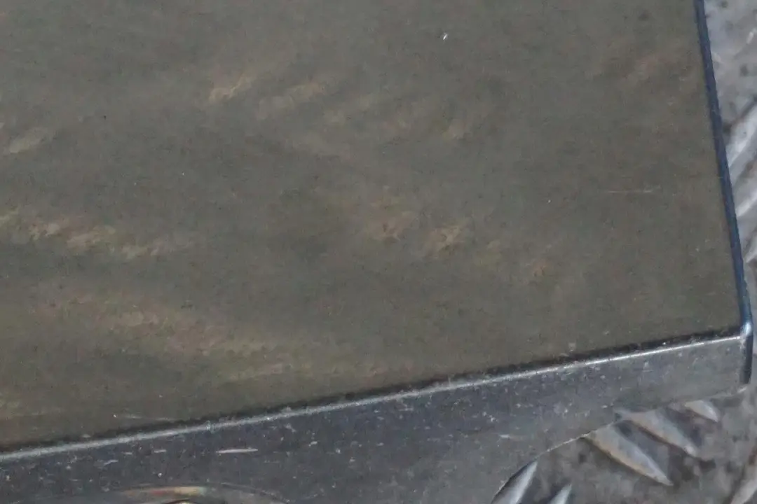 Schwellerleiste Blende Schweller Links Mineralgrau Grau - B39 für BMW Z4 er E89 mit Teilenummer 0037523 BMW Z4 er E89 Schwellerleiste Blende Schweller Links Mineralgrau Grau - B39 - SKU 0037523-MG - Teilenummer 0037523