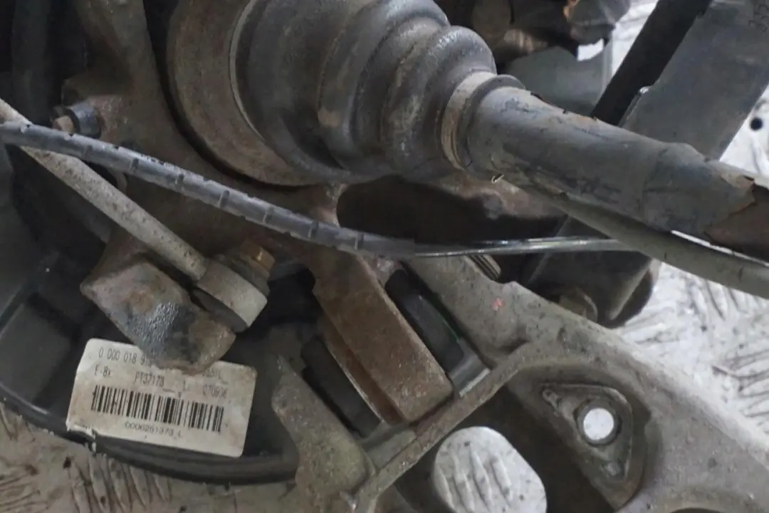 Reihe E87 LCI 120d N47 Abtriebswelle Schwenklager Hinten Links für BMW 1 mit Teilenummer 6774809 BMW 1 Reihe E87 LCI 120d N47 Abtriebswelle Schwenklager Hinten Links - SKU 6774809-12 - Teilenummer 6774809