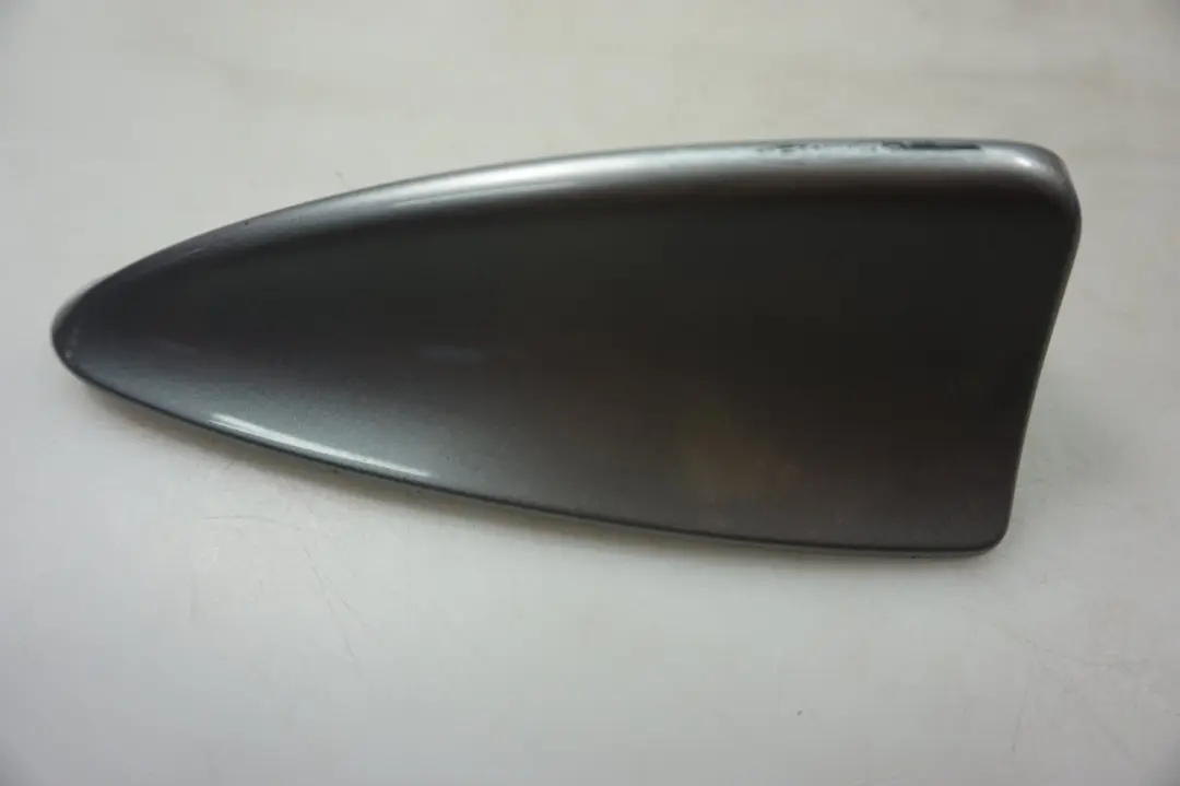 Boitier Vide Cache Exterieur Toit Antenne Shark Spacegrau pour BMW E61 à propos du numéro de pièce 6929373 BMW E61 Boitier Vide Cache Exterieur Toit Antenne Shark Spacegrau - SKU 6929373-SBG - Numéro de pièce 6929373