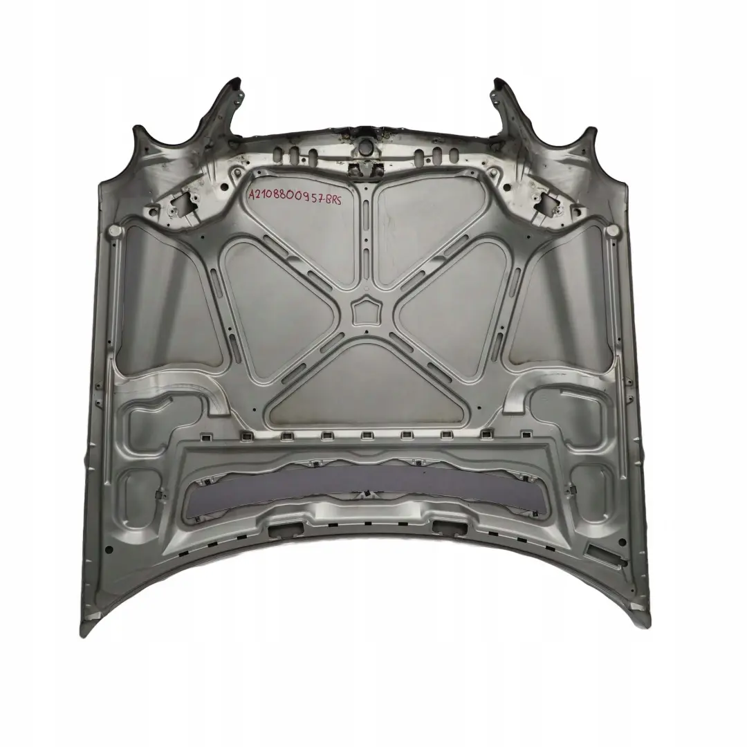 Maska Pokrywa Silnika Brilliant Silver Srebrny Metalik - 9744 do Mercedes W210 o numerze A2108800957 Mercedes W210 Maska Pokrywa Silnika Brilliant Silver Srebrny Metalik - 9744 - SKU A2108800957-BRS - Numer Części A2108800957