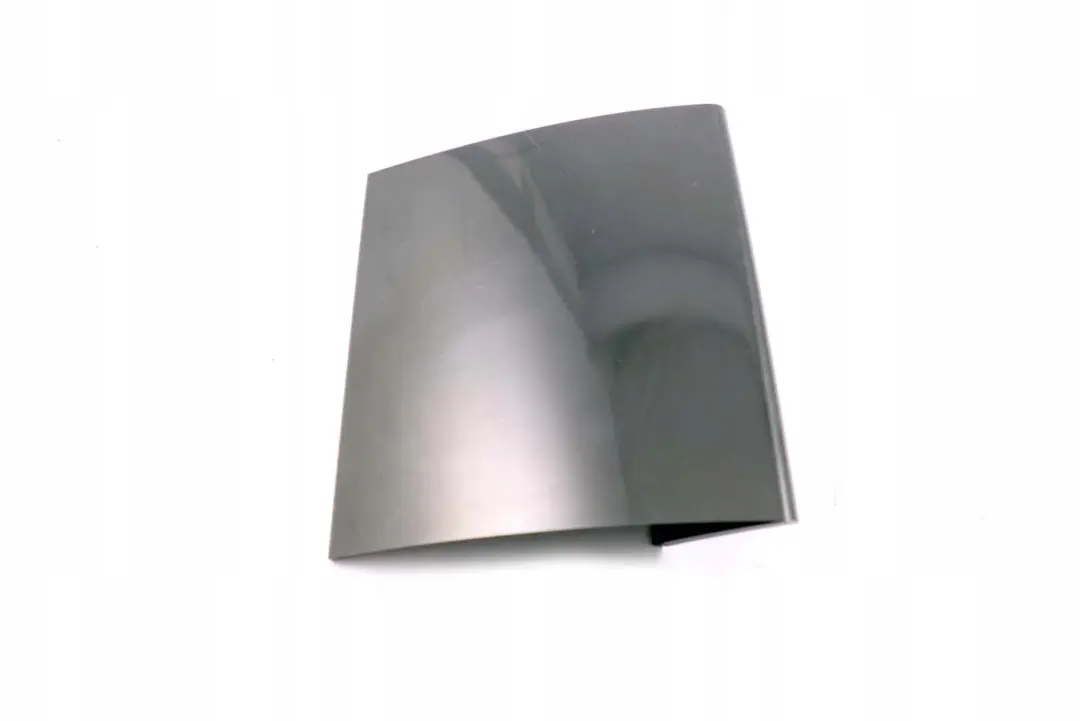 Trim Down Tube Front Panel Cover Middle Right para Mini F55 F56 F57 con número de pieza 9262436 Mini F55 F56 F57 Trim Down Tube Front Panel Cover Middle Right - SKU 9262436 - Número de pieza 9262436