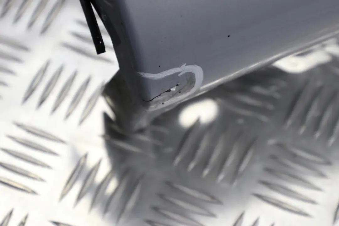 CLASSE S W220 Bas de Porte Couverture Seuil A Gauche Calcedoine Bleu pour MERCEDES à propos du numéro de pièce A2206980154 MERCEDES CLASSE S W220 Bas de Porte Couverture Seuil A Gauche Calcedoine Bleu - SKU A2206980154-QB - Numéro de pièce A2206980154