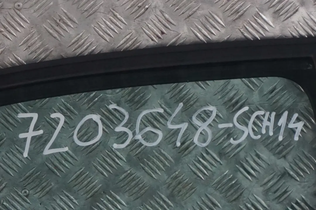 Reihe E90 Beifahrer Tür Hinten Rechts Schwarz 2 - 668 für BMW 3 mit Teilenummer 7203648 BMW 3 Reihe E90 Beifahrer Tür Hinten Rechts Schwarz 2 - 668 - SKU 7203648-SCH14 - Teilenummer 7203648
