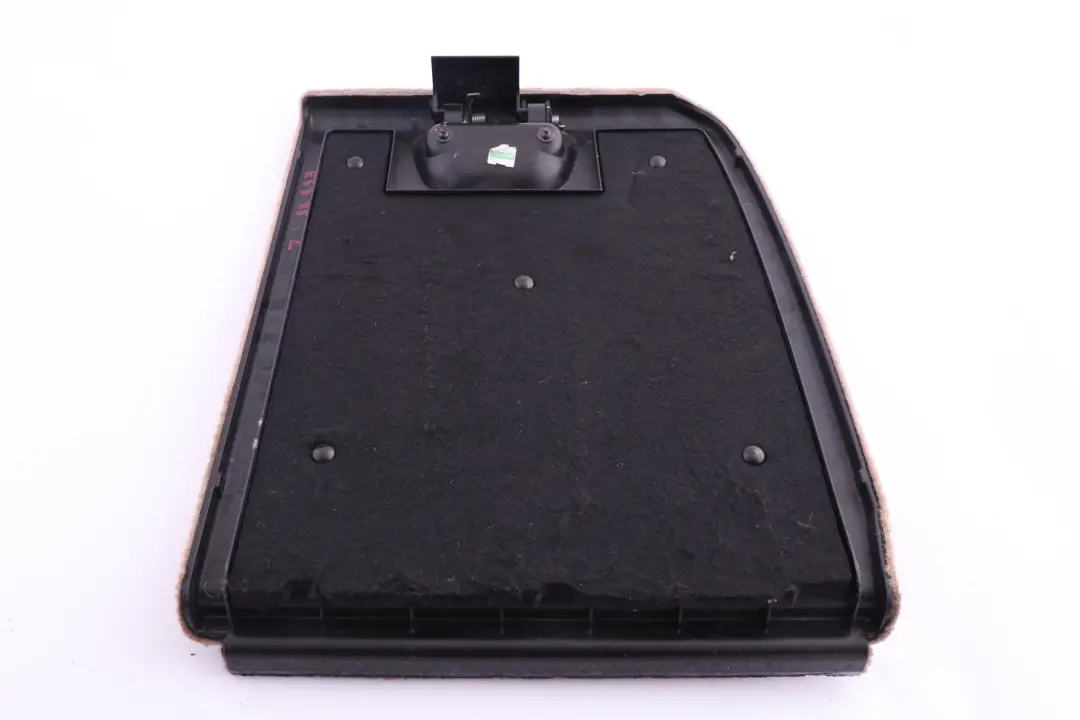 Sportello Portabagagli SX Beige Chiaro Beige per BMW X5 E53 con numero di parte 7034369 BMW X5 E53 Sportello Portabagagli SX Beige Chiaro Beige - SKU 7034369 - Numero di parte 7034369