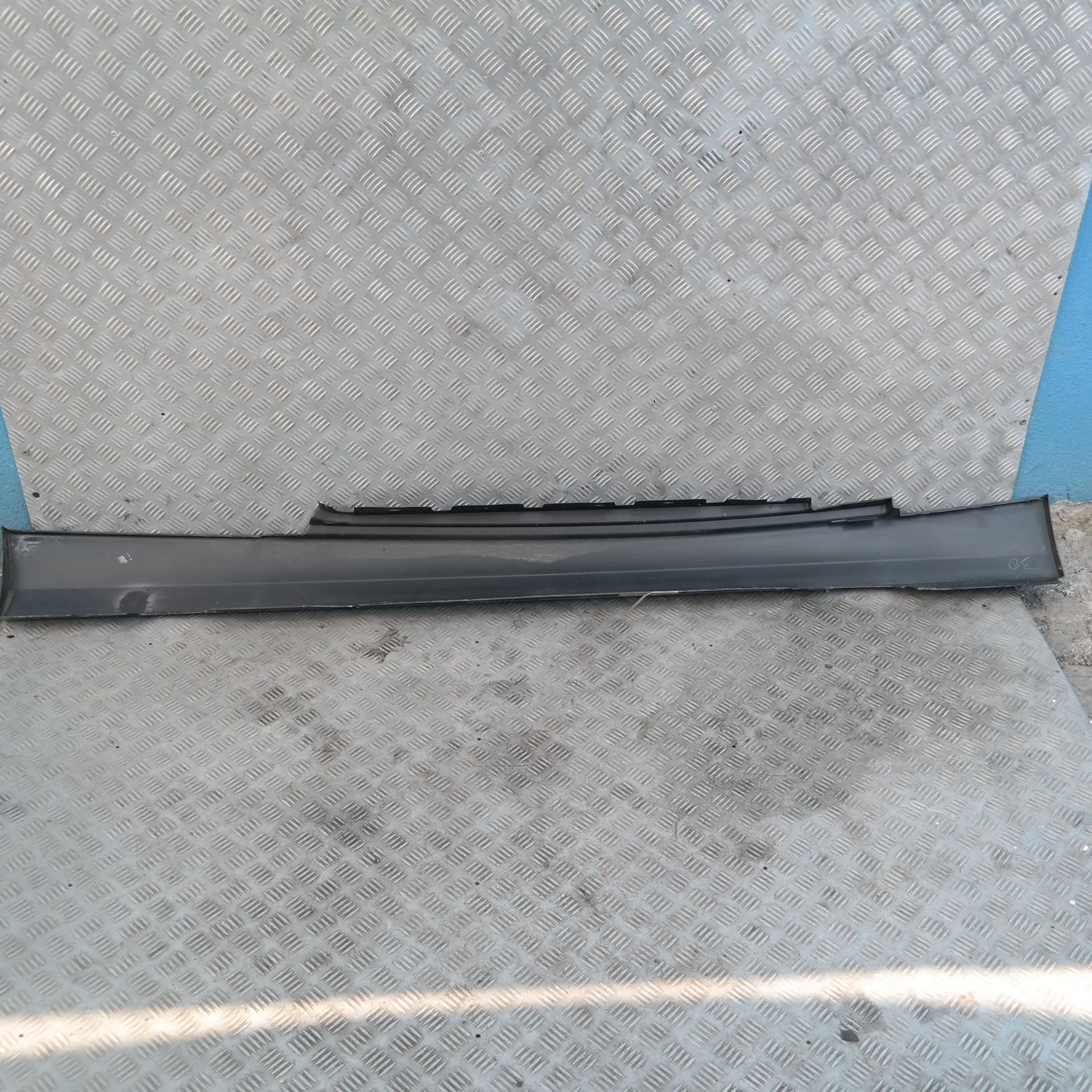 BMW E81 E82 E88 Listello Portiera Apertura Gonna Destro Nero