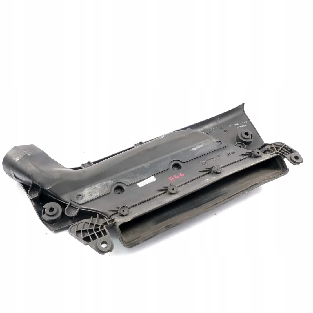 M43 M52 Condotto di aspirazione aria Silenziatore collettore per BMW 3 E46 con numero di parte 7502842 BMW 3 E46 M43 M52 Condotto di aspirazione aria Silenziatore collettore - SKU 7502842 - Numero di parte 7502842