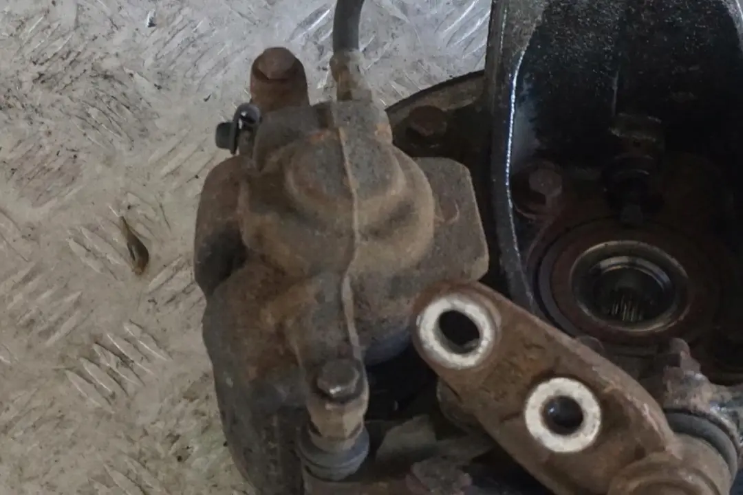 MINI R56 One D N47N Zwrotnica amortyzator prawy - SKU 6782212 - Numer Części 6782212