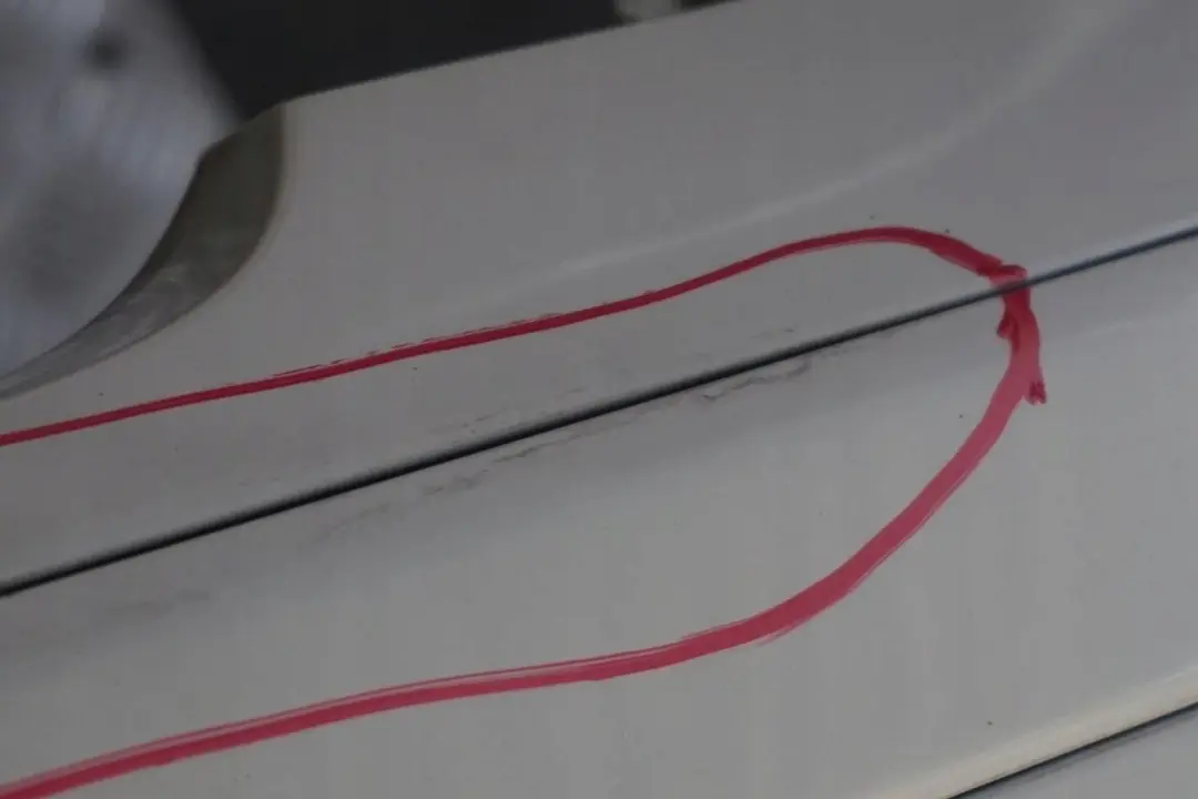 Bumper Trim Panel Alpinweiss Alpine White - 300 to BMW 7 Series E65 E66 Rear with Part number 0136743 BMW 7 Series E65 E66 Rear Bumper Trim Panel Alpinweiss Alpine White - 300 - SKU 0136743-AW - Part number 0136743