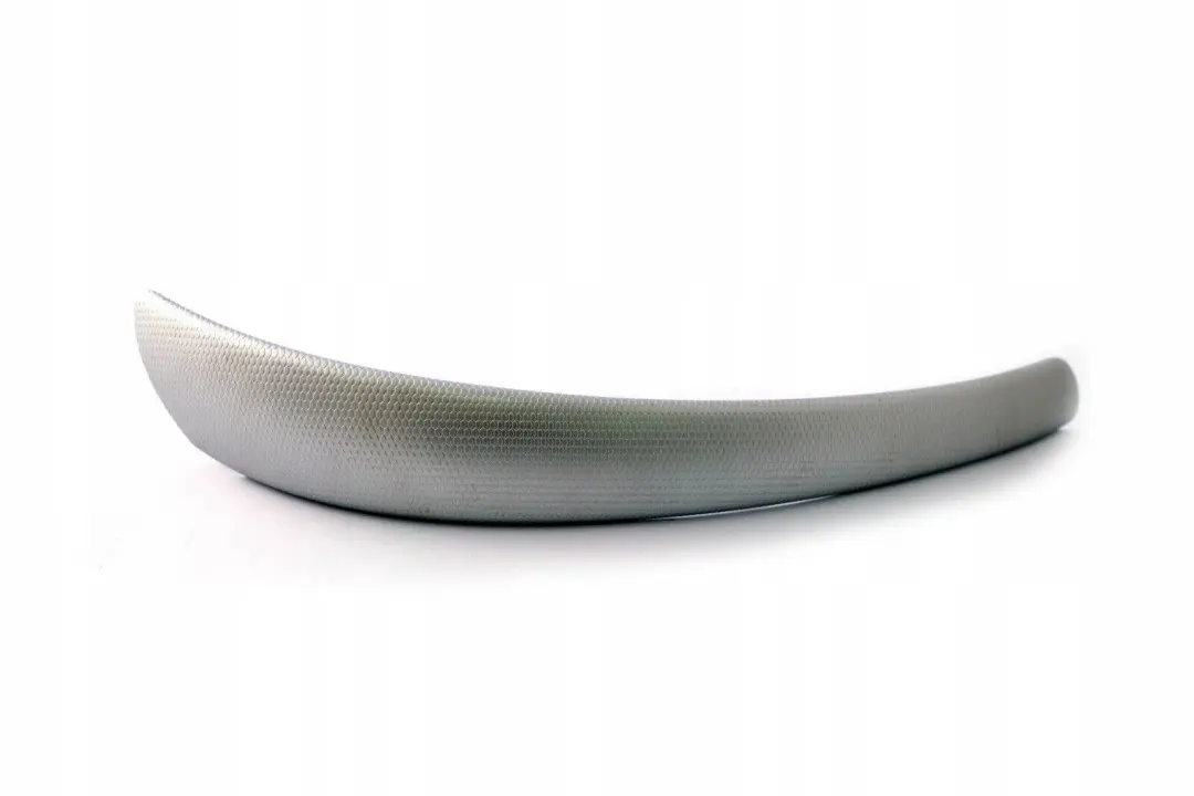 Couverture Poignee Interieure de Porte Alu Argent Glacier Links pour BMW 1 E81 E82 à propos du numéro de pièce 8037455 BMW 1 E81 E82 Couverture Poignee Interieure de Porte Alu Argent Glacier Links - SKU 8037455 - Numéro de pièce 8037455