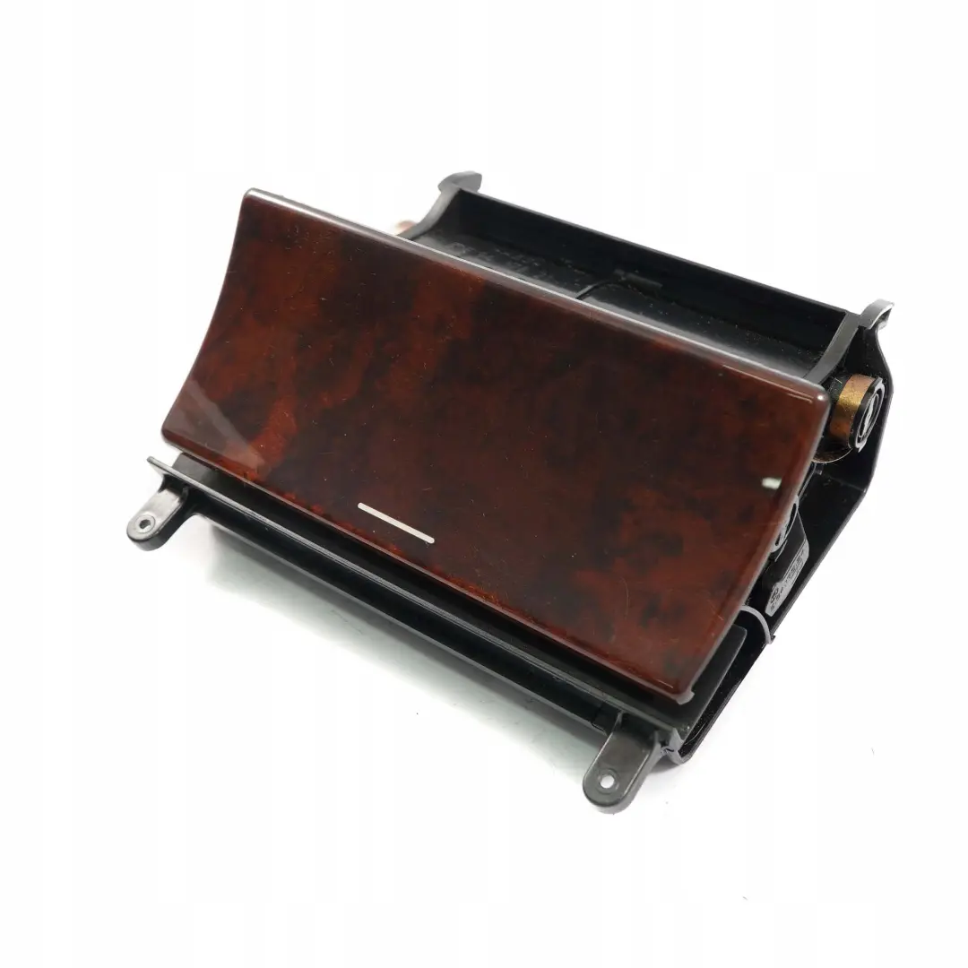 Mercedes-Benz Classe CLK W208 Console Centrale Cendrier Bois pour à propos du numéro de pièce A2088100830 Mercedes-Benz Classe CLK W208 Console Centrale Cendrier Bois - SKU A2088100830 - Numéro de pièce A2088100830