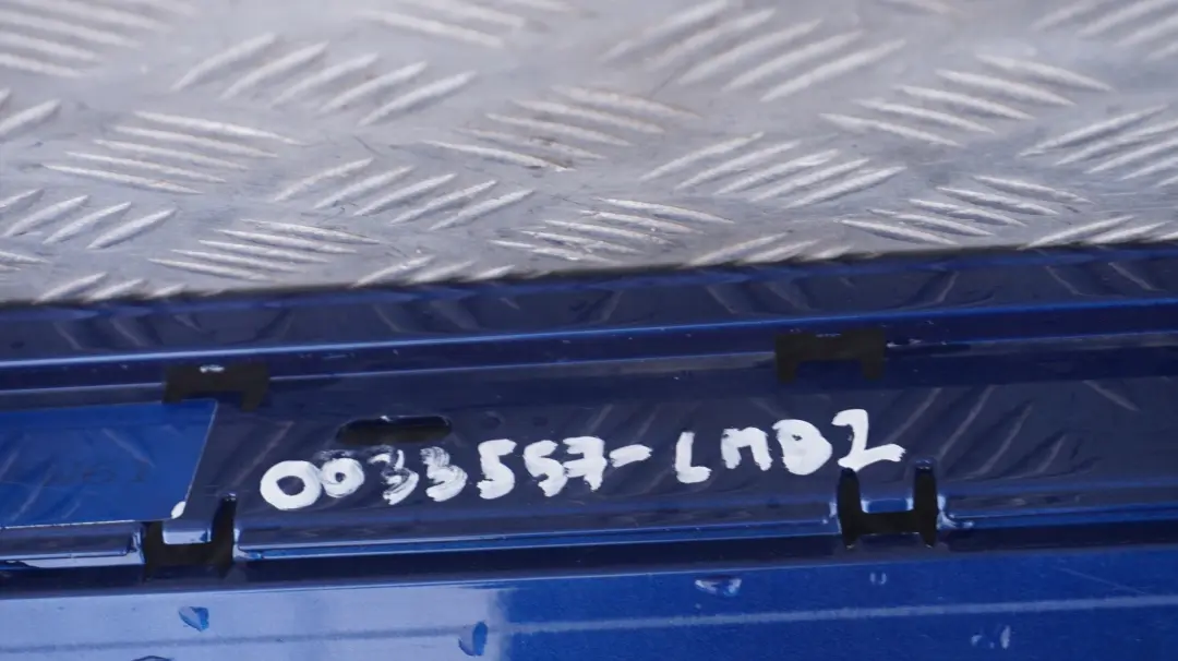 Faldón lateral izquierdo Le Mans Blau Blue para BMW 2 E87 E87N M Sport con número de pieza 33557 BMW 2 E87 E87N M Sport Faldón lateral izquierdo Le Mans Blau Blue - SKU 0033557-LMB2 - Número de pieza 33557