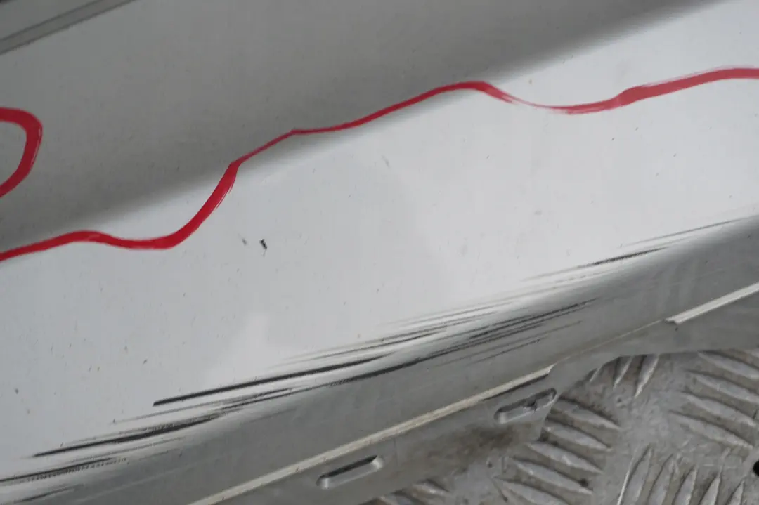 BMW 5 E81 E82 E88 Sill Strip Faldon Izquierdo Titansilber Titan Silver - SKU 0036143-TS5 - Número de pieza 0036143
