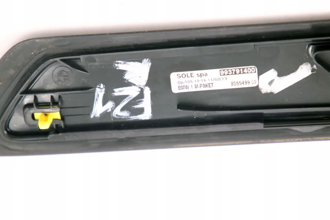M-Sport Striscia Copertura Ingresso Interno Nero per BMW F21 F22 LCI con numero di parte 8055499 BMW F21 F22 LCI M-Sport Striscia Copertura Ingresso Interno Nero - SKU 8055499 - Numero di parte 8055499
