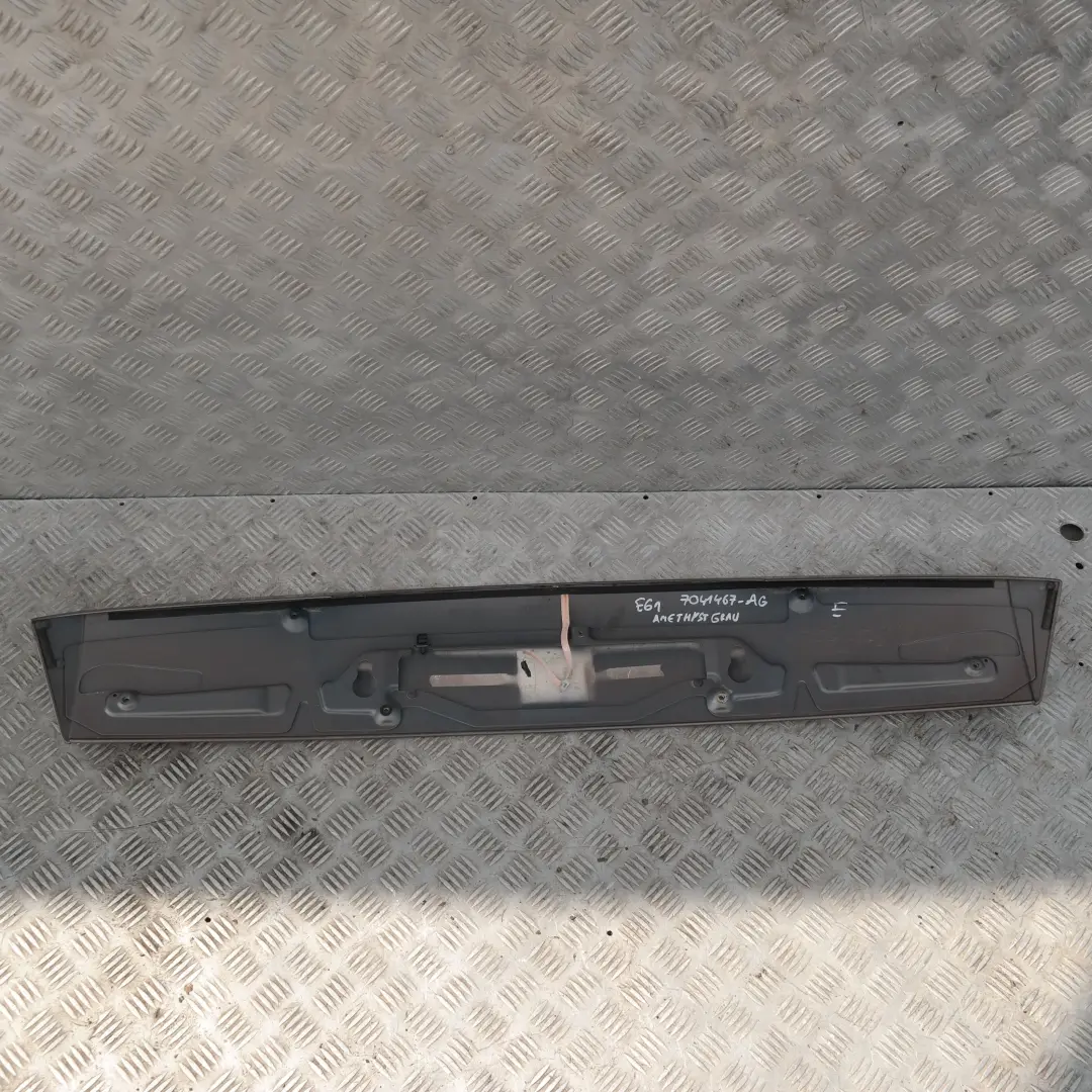 Heckspoiler Spoiler Heckklappe Amethystgrau Metallic A09 für BMW 5 er E61 E61N LCI mit Teilenummer 7061467 BMW 5 er E61 E61N LCI Heckspoiler Spoiler Heckklappe Amethystgrau Metallic A09 - SKU 7061467-AG - Teilenummer 7061467