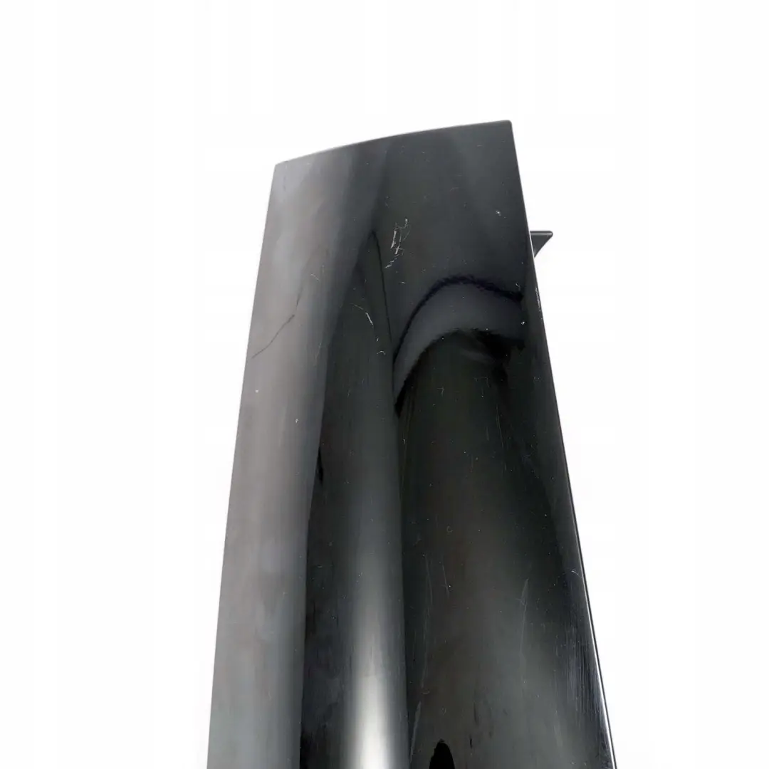 Embellecedor Columna Trasera C Izquierdo Negro para Mini Clubman R55 con número de pieza 7167227 Mini Clubman R55 Embellecedor Columna Trasera C Izquierdo Negro - SKU 7167227-1 - Número de pieza 7167227