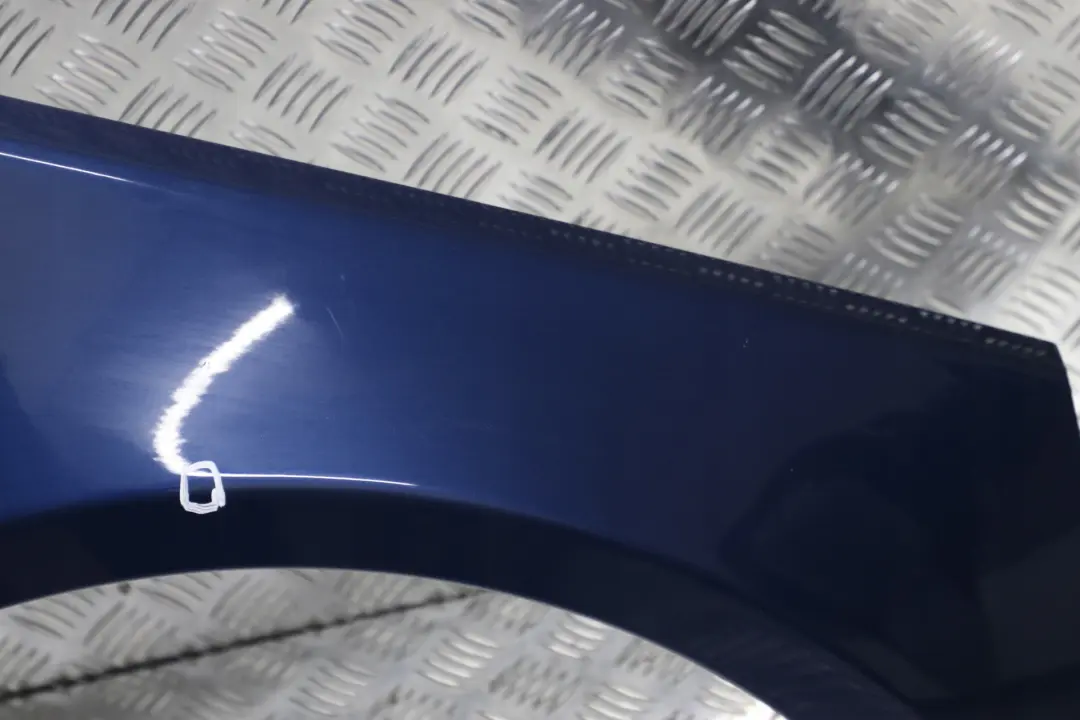 Frente Ala Derecha Fender Side Panel Mysticblau Azul para BMW E60 E61 3 con número de pieza 7111430 BMW E60 E61 3 Frente Ala Derecha Fender Side Panel Mysticblau Azul - SKU 7111430-MYS3 - Número de pieza 7111430